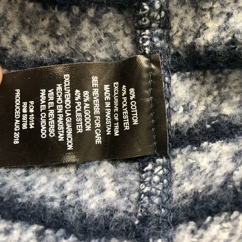 Men’s Airwalk size Large blue/gray striped sweater